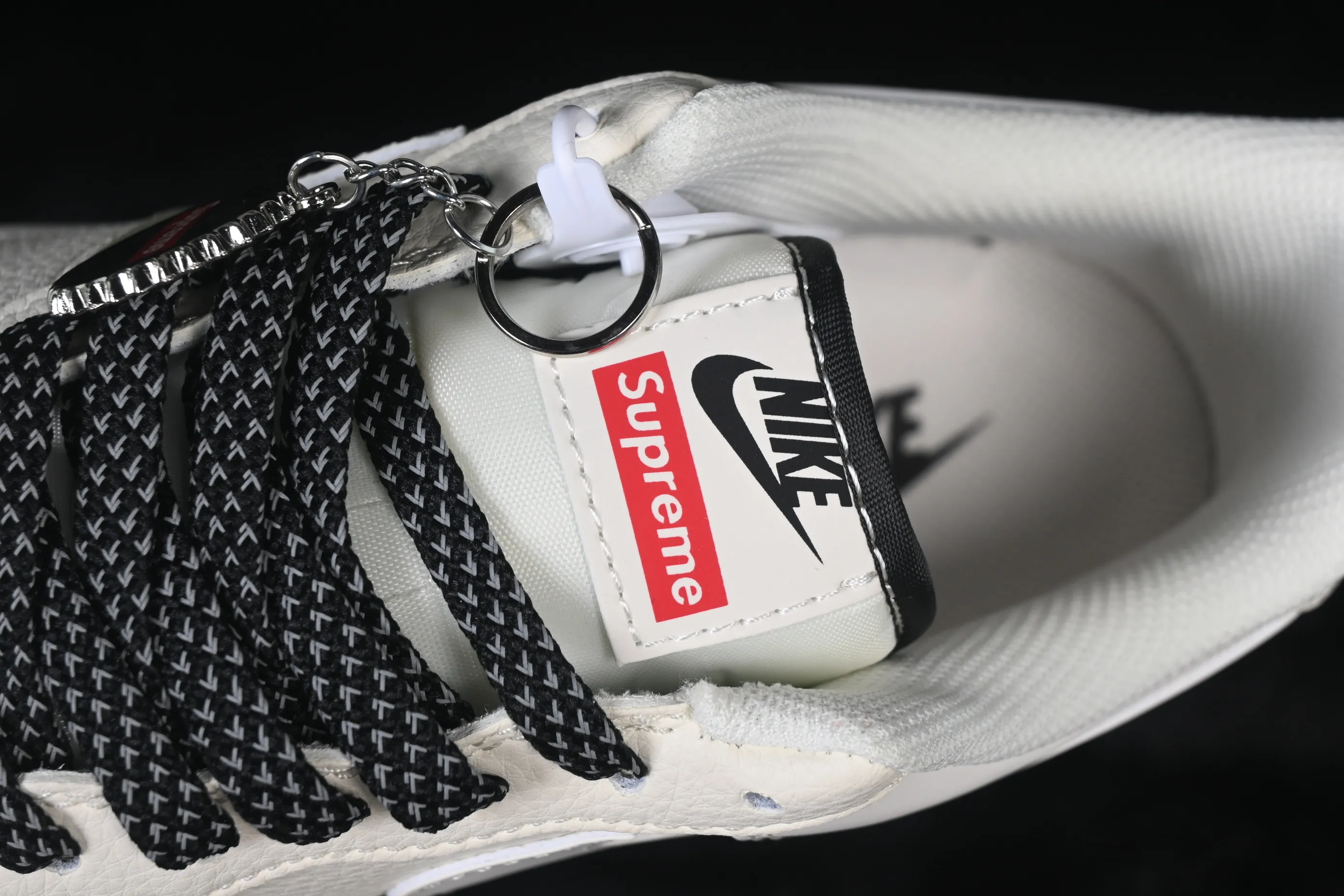 All categories Nk Air Force 1 Air Force series Nk Air Force 1 Low Air Force low-top Nike Air Force 1'07 Low Supreme co-branded beige signature Air Force 1 low-top casual sneakers XX3168-222